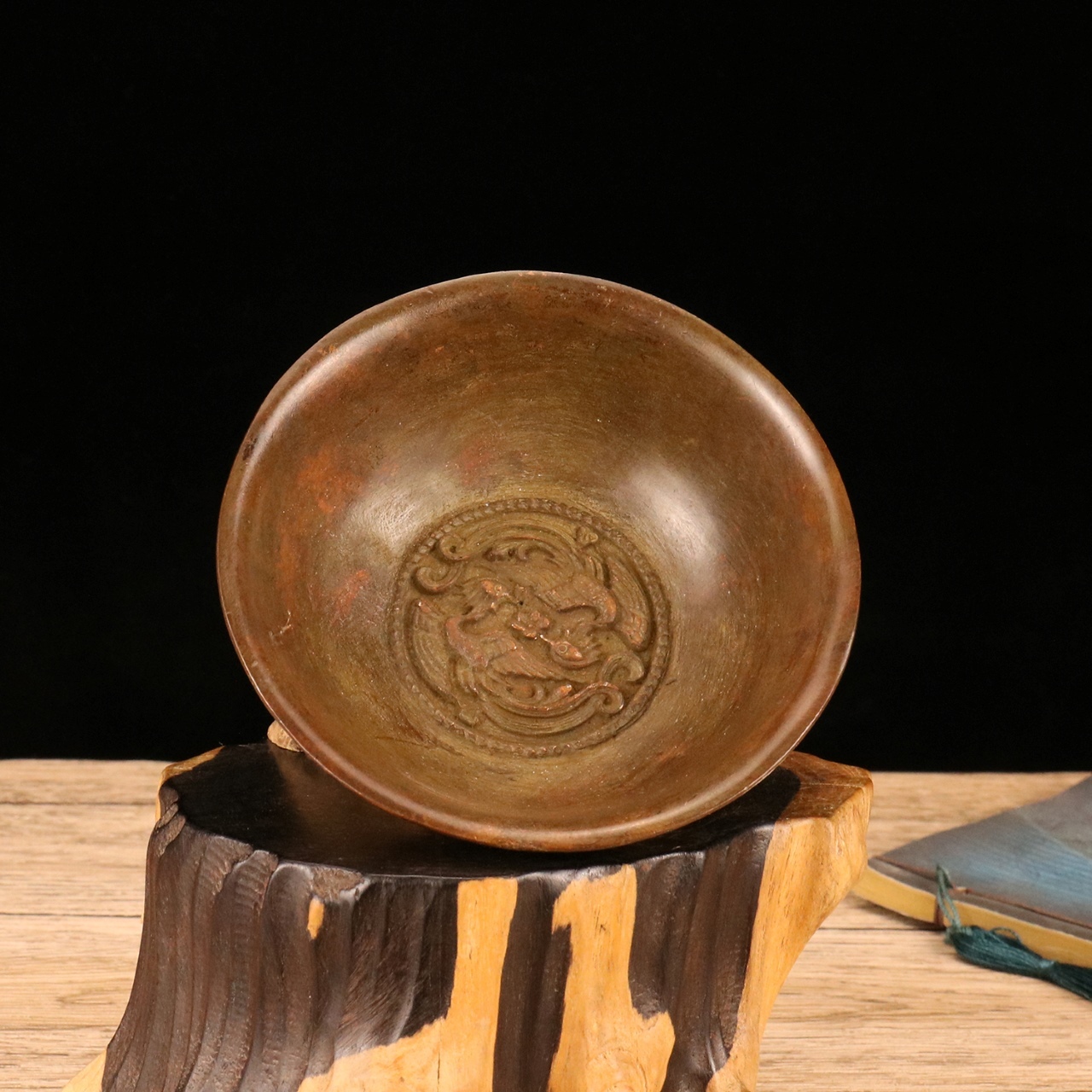 Vintage Decorative Bronze Bowl - đánh giá và giá Vintage Collectible Dishes